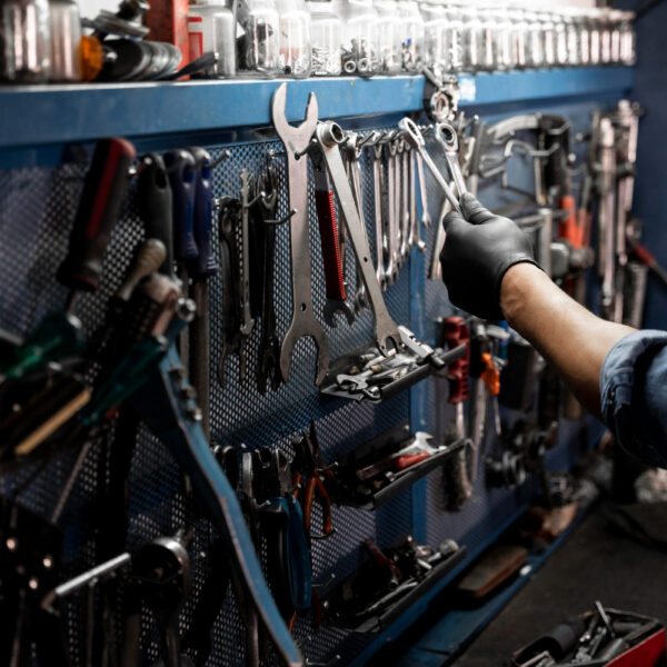 Equipamentos Mais Procurados para Aluguel em Obras e Reformas